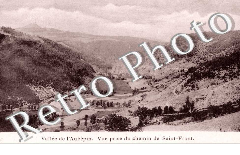 Vue prise de l'aubepine du Chemin de Saint-Front