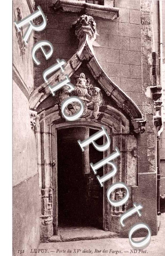 Porte du XVeme rue des Furges