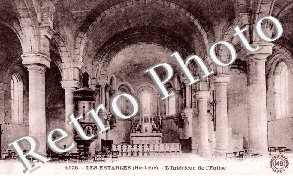 l'interieur de l'eglise