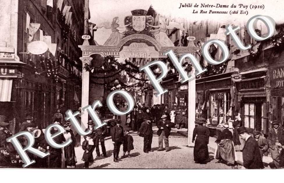 Rue Pannesac - jubile de N.-D du Puy 10 avril 1910