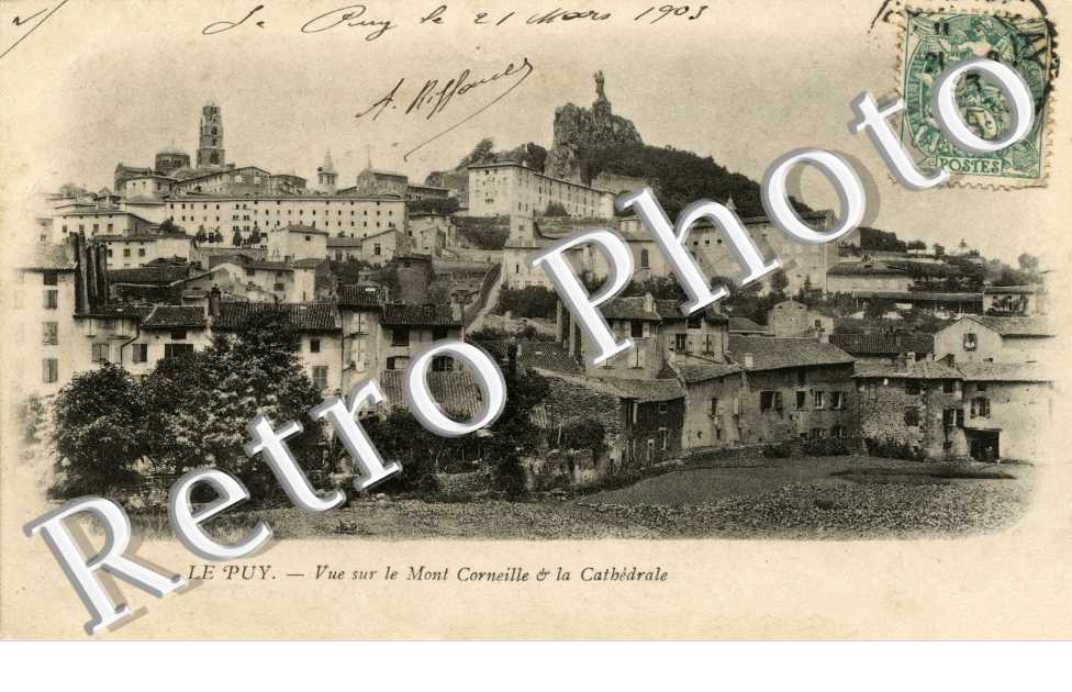 Vue sur le Mont Corneille et la cathedrale