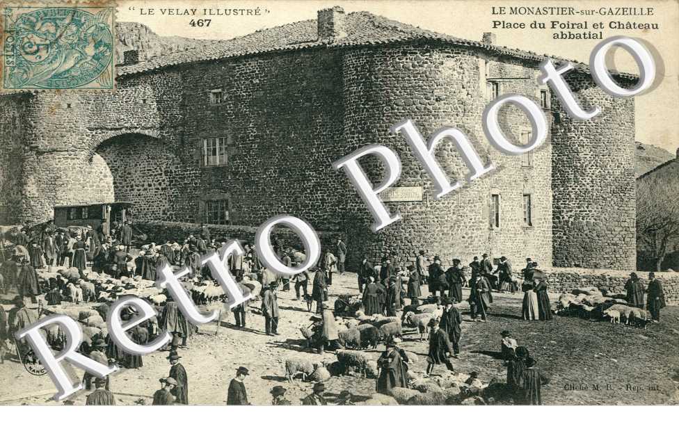 place du forail et chateau abbatial