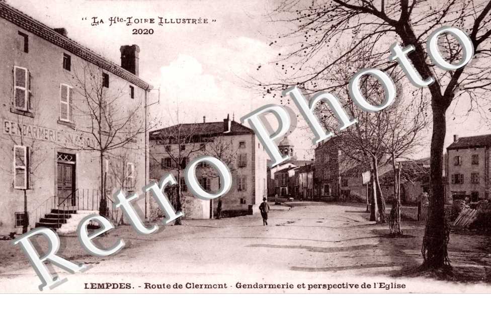 Route de Clermont, Gendarmerie et perspective de l'Eglise