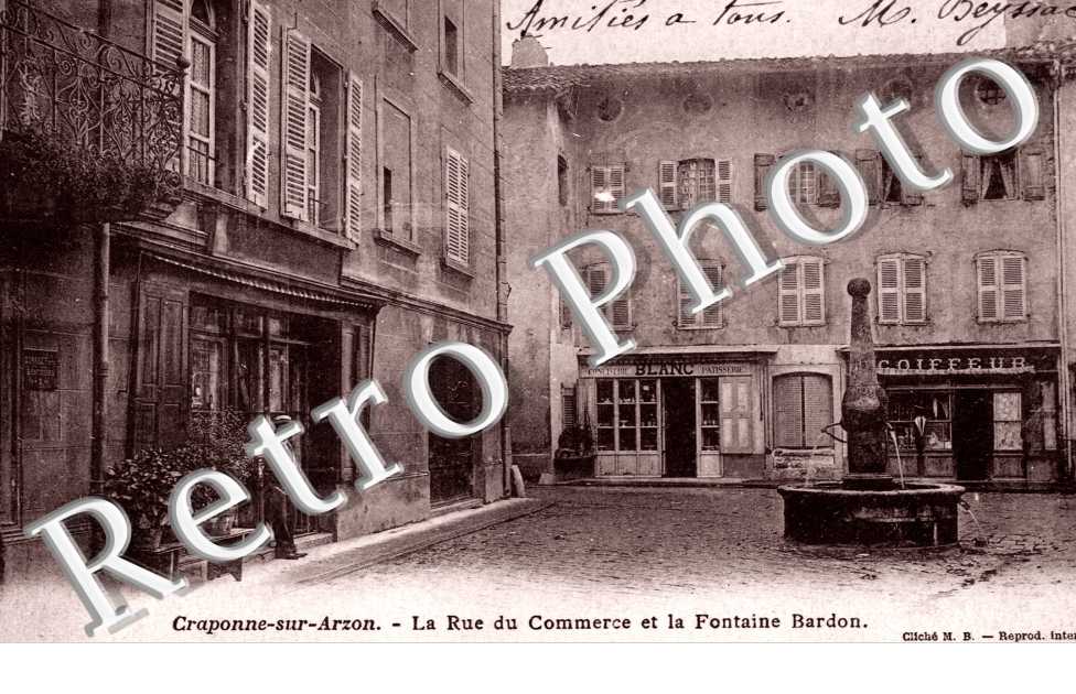 la Rue du Commerce et la Fontaine Bardon