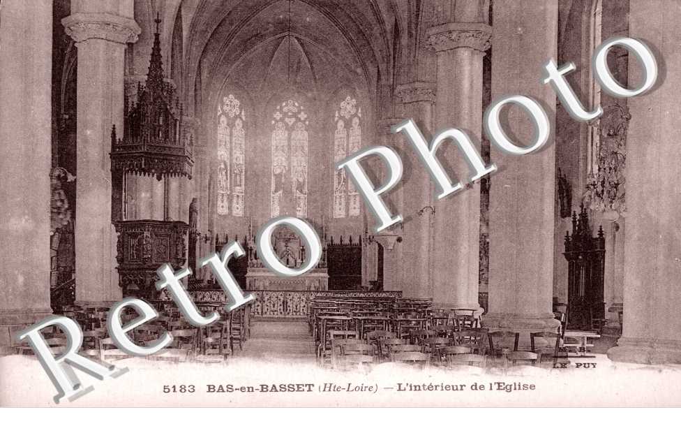 Interieur de l'eglise