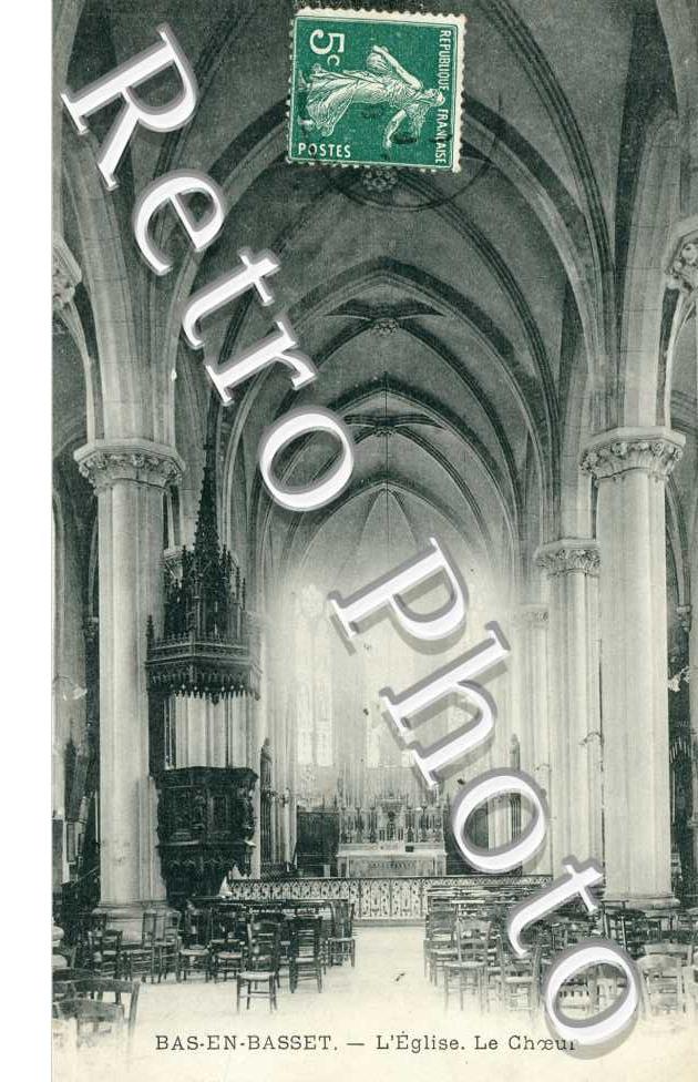 Interieur de l'eglise