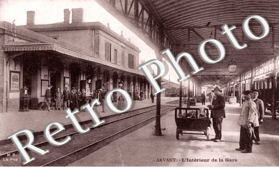 l'interieur de la gare