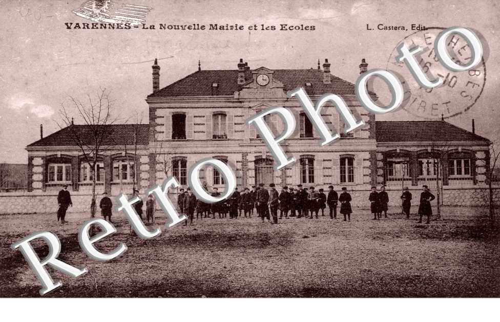 la nouvelle mairie et les ecoles