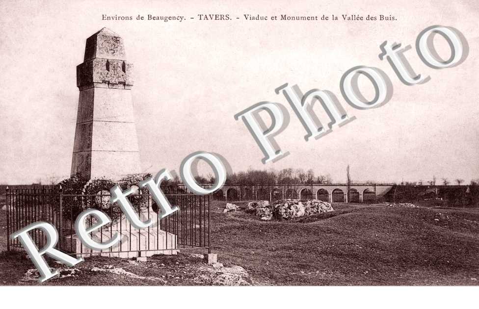 Viaduc et monument de la vallee des Buis
