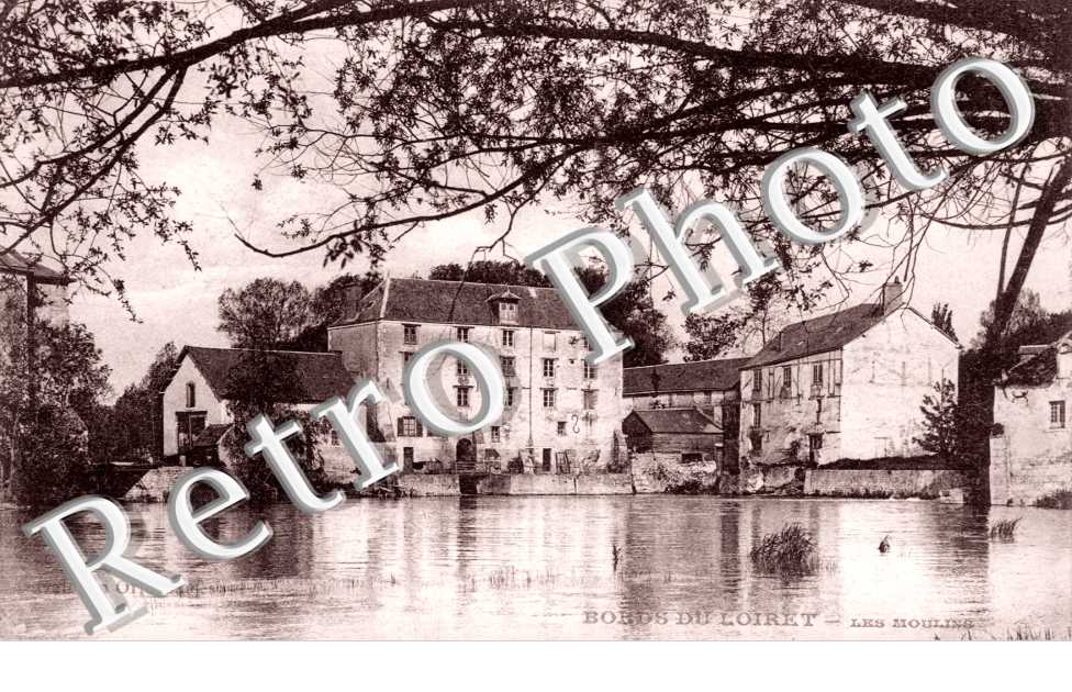Les Moulins
