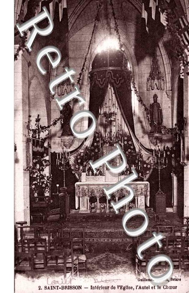 interieur de l'eglise, l'Autel et le Choeur