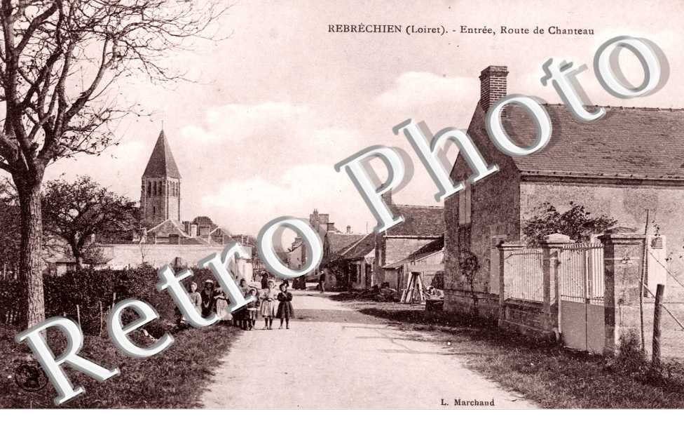 Entree, route de Chanteau