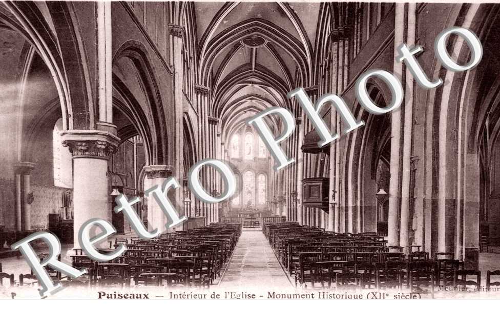 Interieur de l'eglise