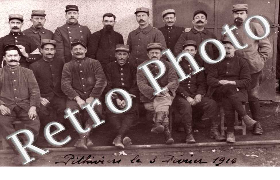 groupe de militaires