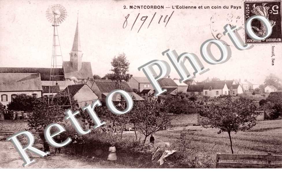 l'eolienne et un coin du pays
