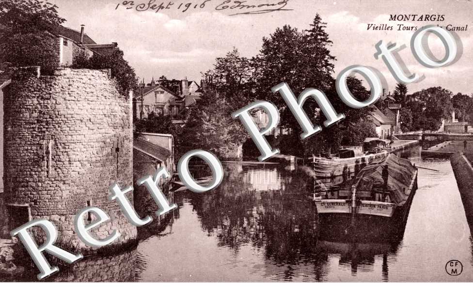 vieilles tours sur le canal