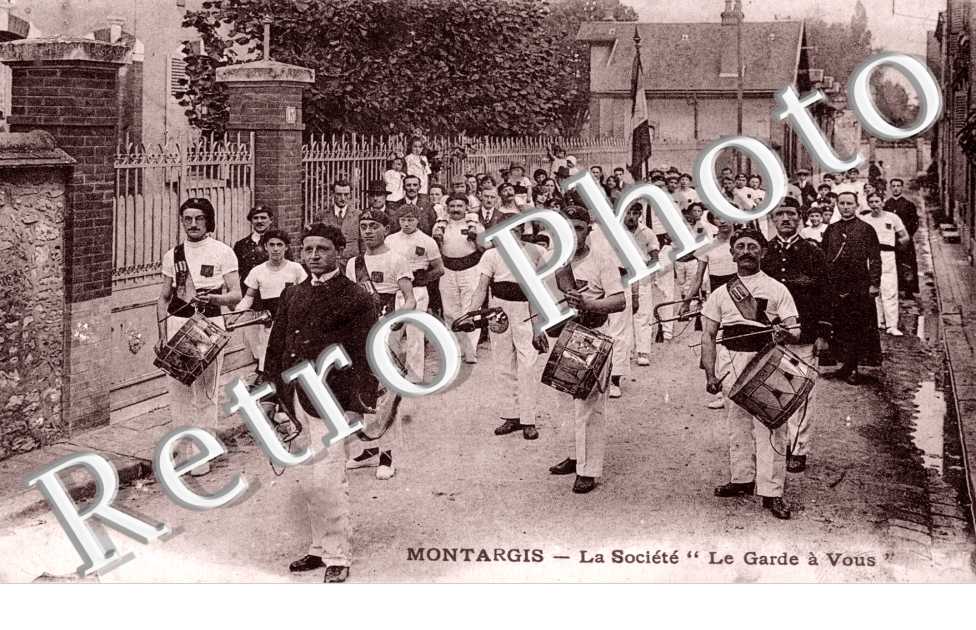 la societe, la garde a vous