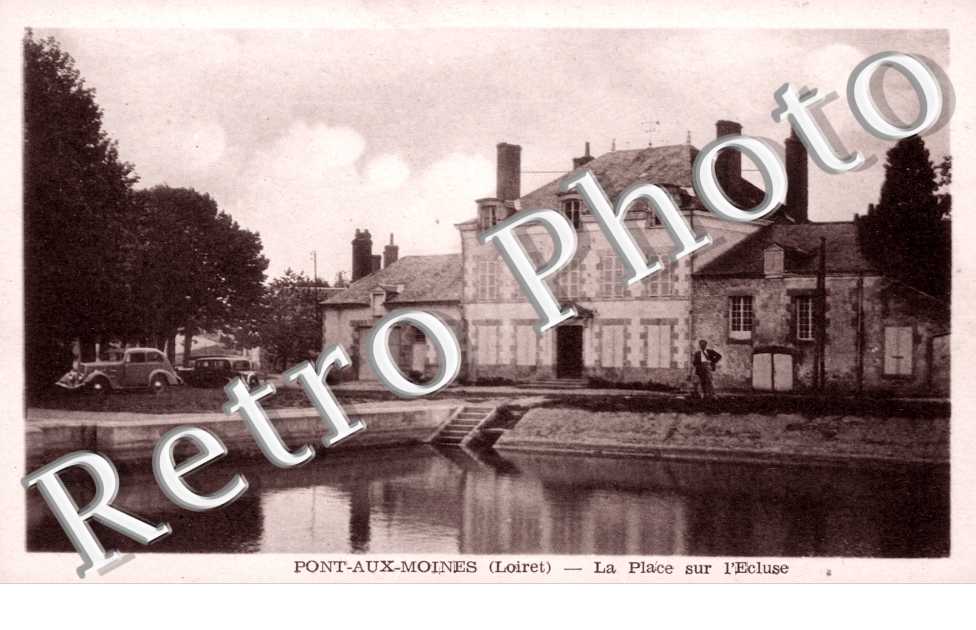 la place sur l'ecluse