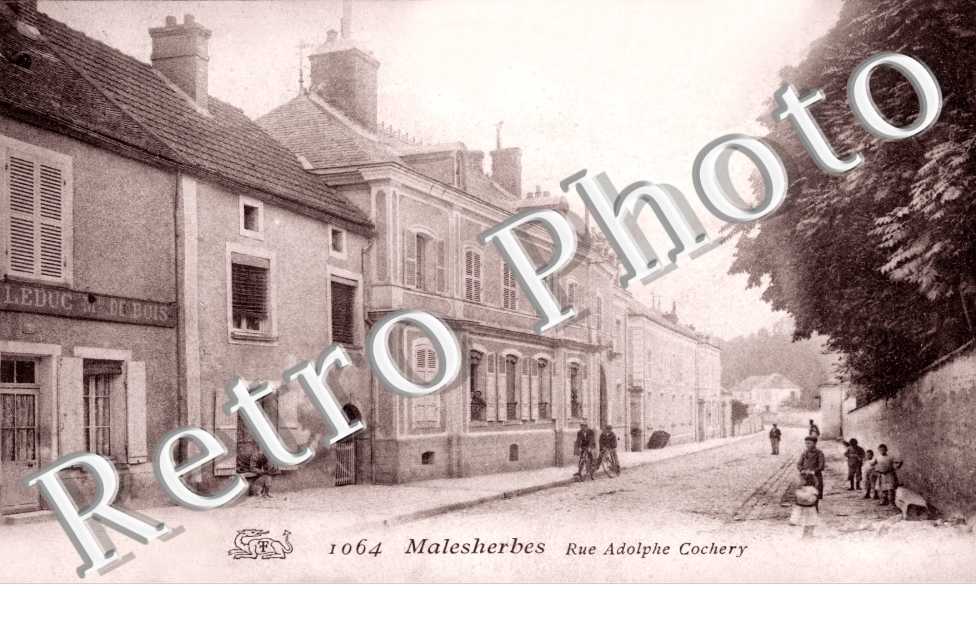 Rue Adolphe Cochery