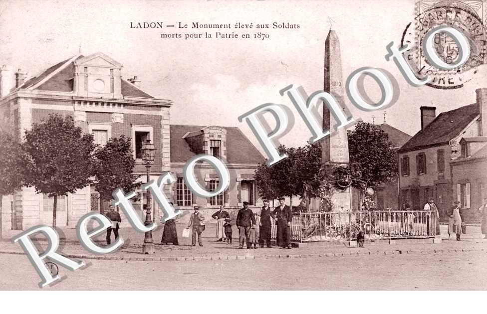 le monument eleve au soldats morts pour la patrie en 1870 - carte couleur