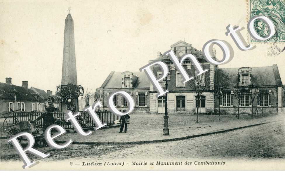 Mairie et monument des combattants