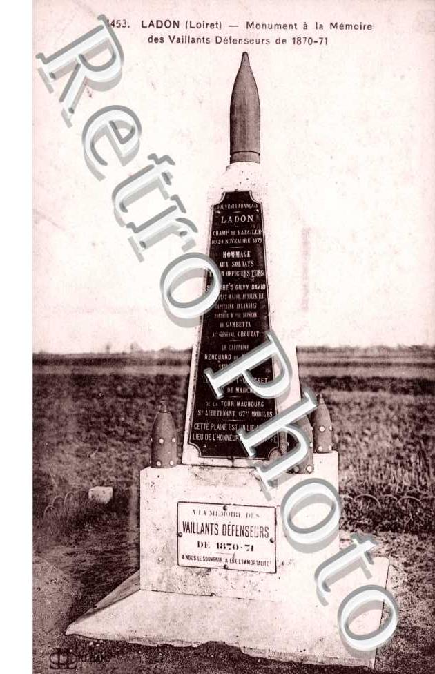 Monument a la memoire des vaillants Defenseurs de 1870