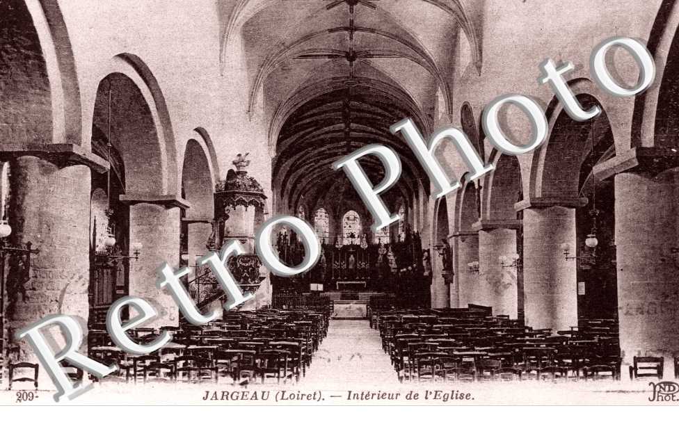 interieur de l'eglise