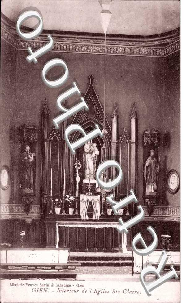 Interieur de l'Eglise Sainte Claire