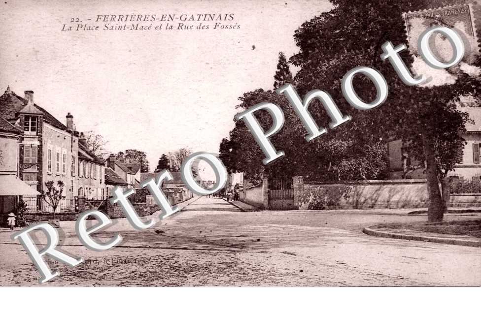 la Place Saint-Mace et la Rue des Fosses
