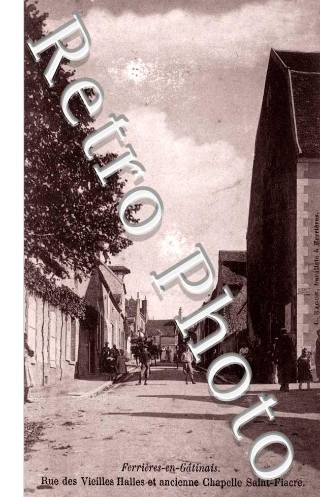 Rue des Vieilles Halles et Chapelle Saint Fiacre