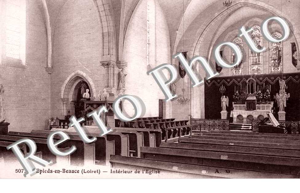 interieur de l'eglise