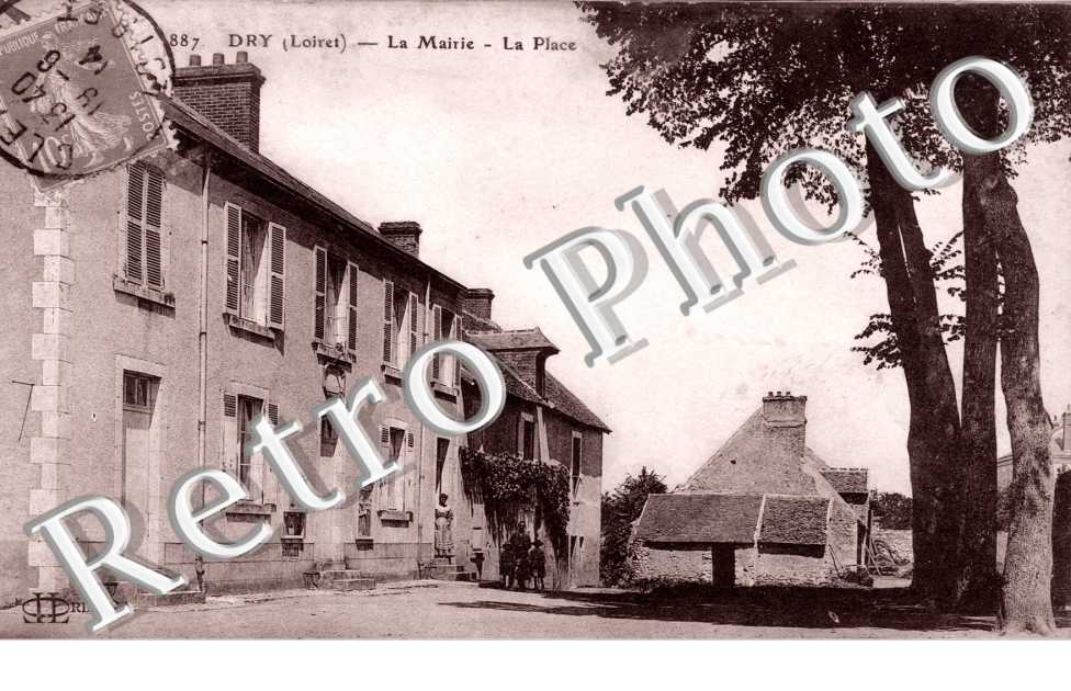 la mairie, la place