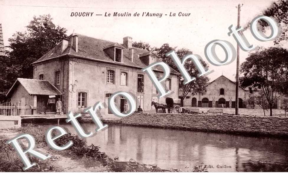 le moulin de l'aunay, la cour