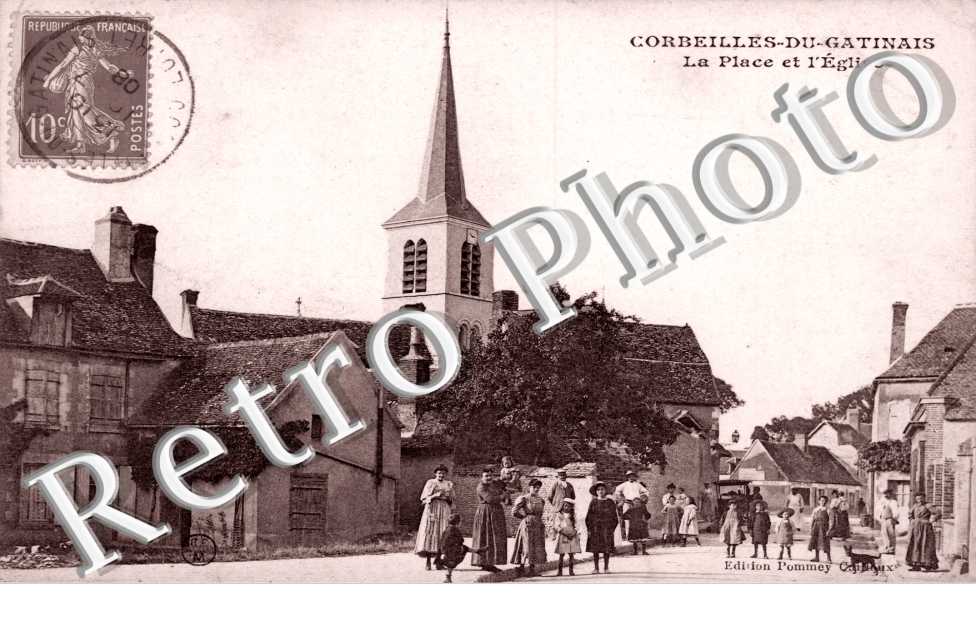 la place et l'eglise