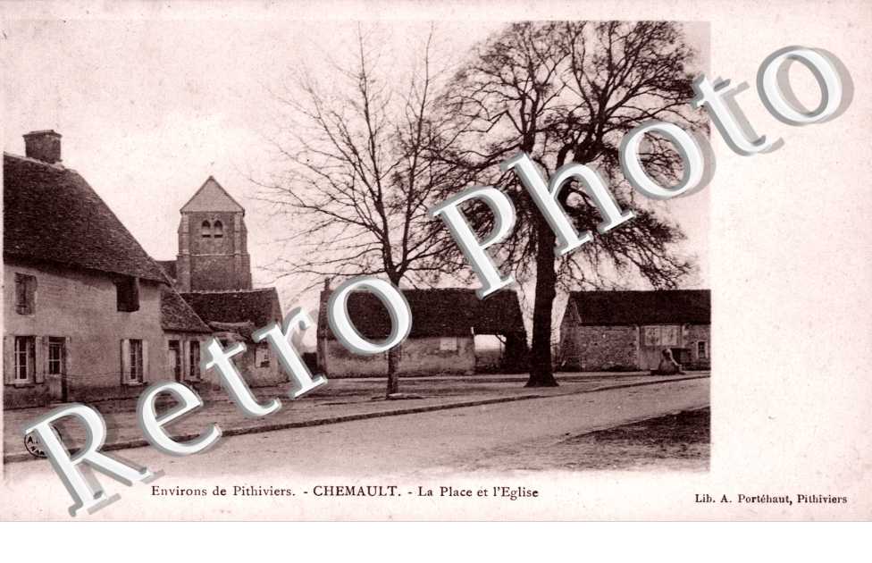 la place et l'eglise
