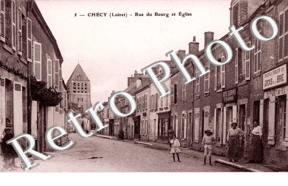 rue du bourg et l'eglise