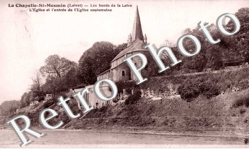 les bords de la Loire, l'eglise et l'entree de l'eglise souterraine