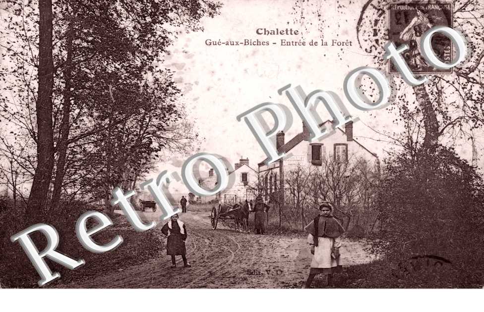 Gue-aux-Biches, entree de la foret