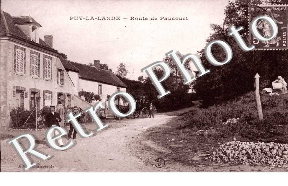 Puy La Lande, Route de Paucourt