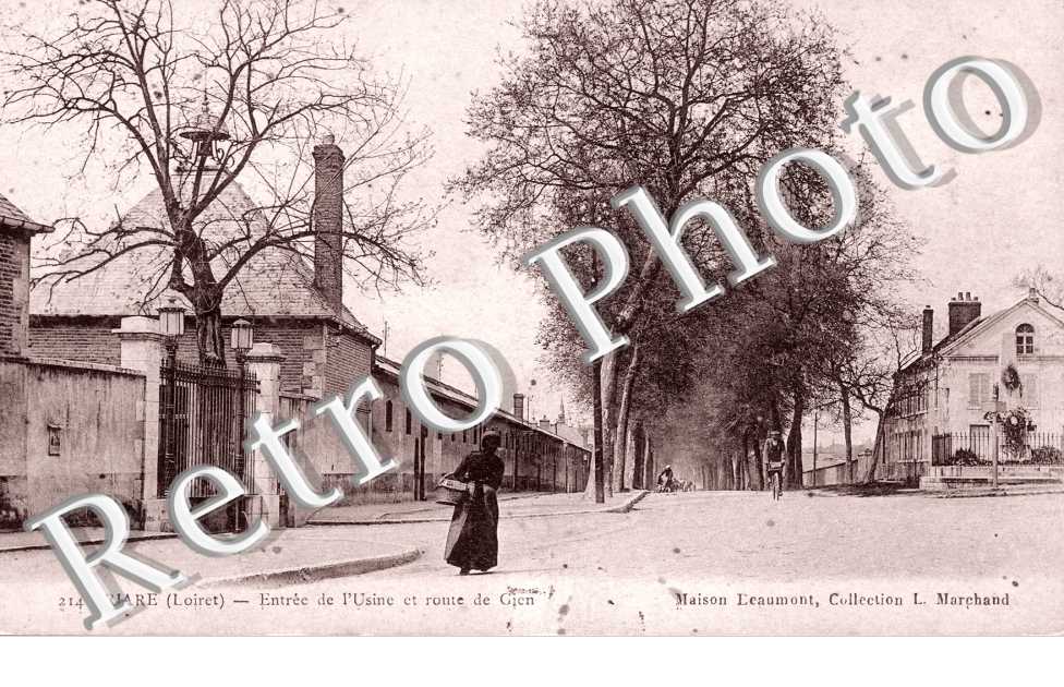 entree de l'usine et route de Gien