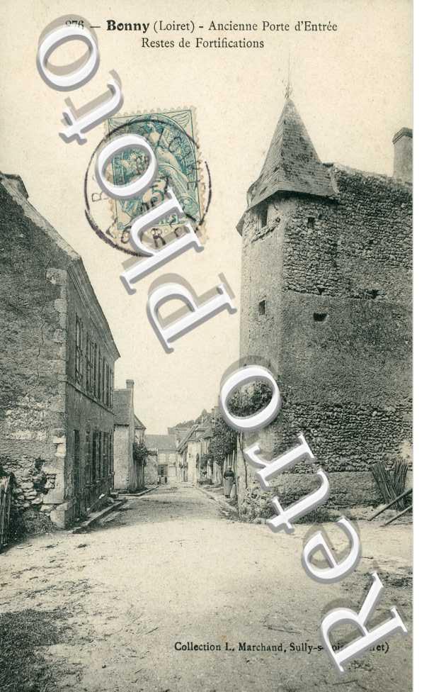 ancienne porte d'entree, reste des fortifications