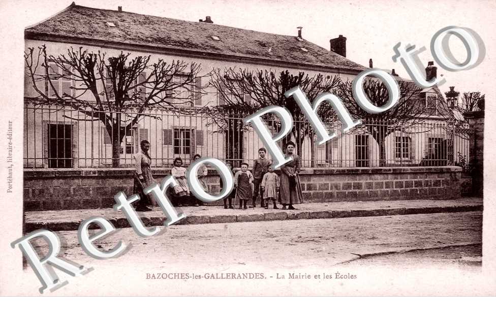 la mairie et les ecoles