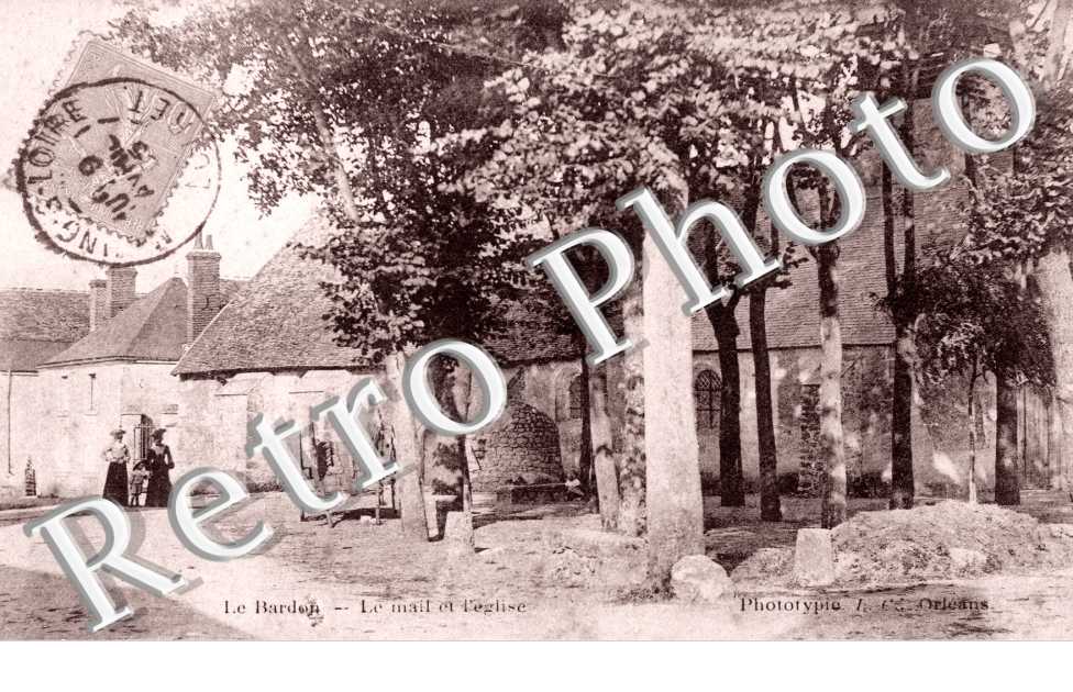 le mail et l'eglise