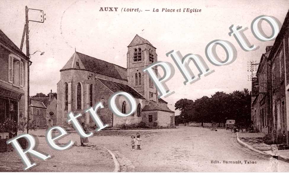 la place et l'eglise