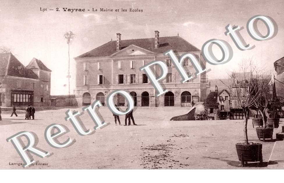 la mairie et les ecoles
