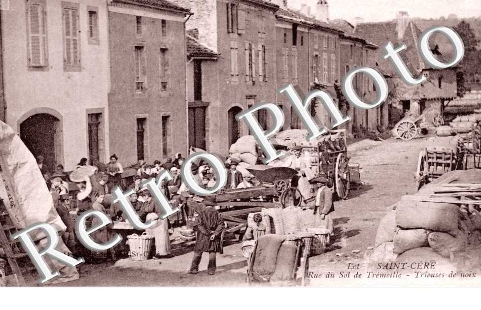 Rue du Sol de Trémeille, trieuses de noix