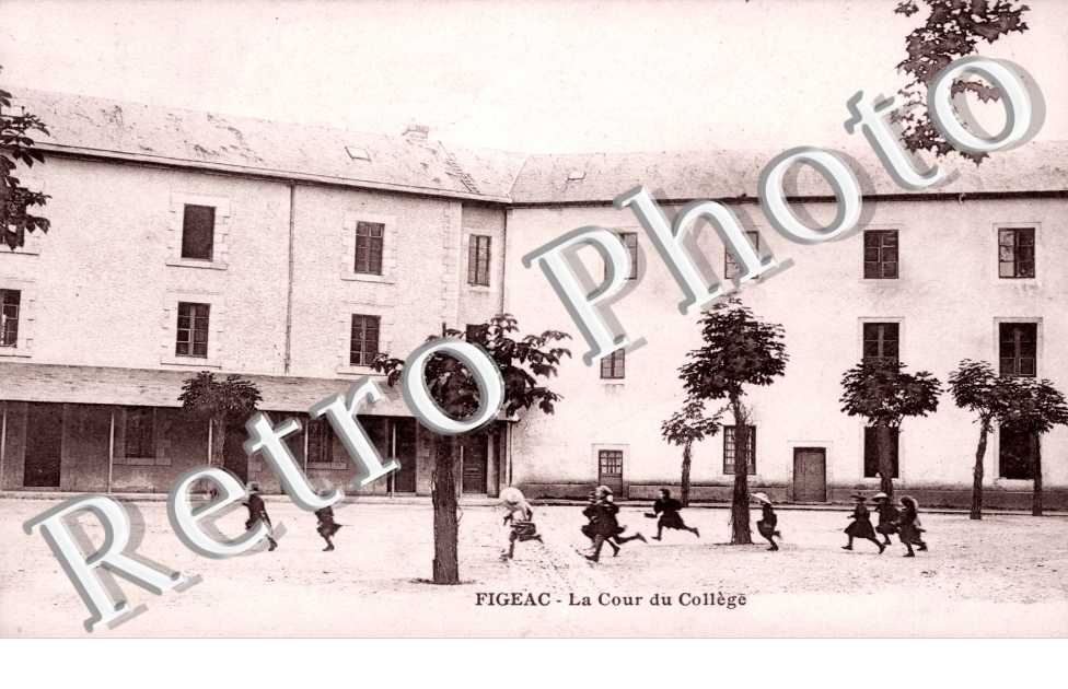 la Cour du College