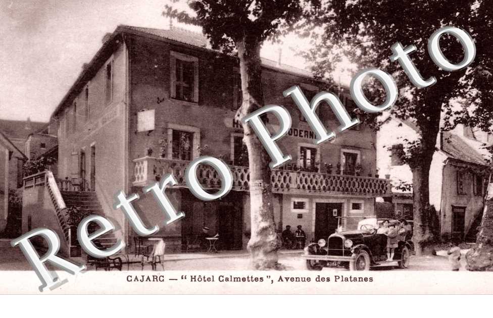 Hotel Calmettes, Avenue des Platanes (automobiles)