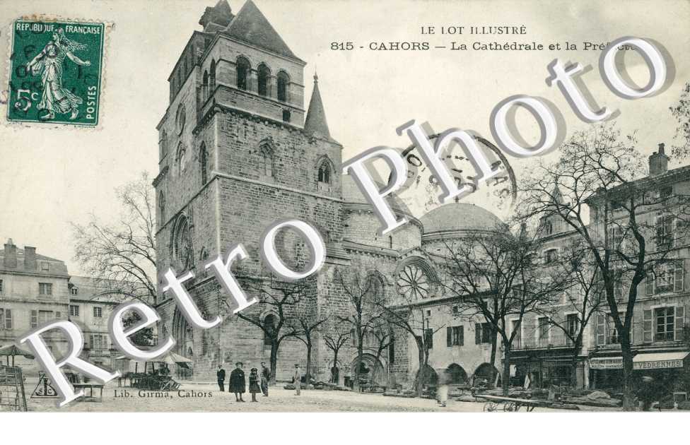 la cathedrale et la prefecture