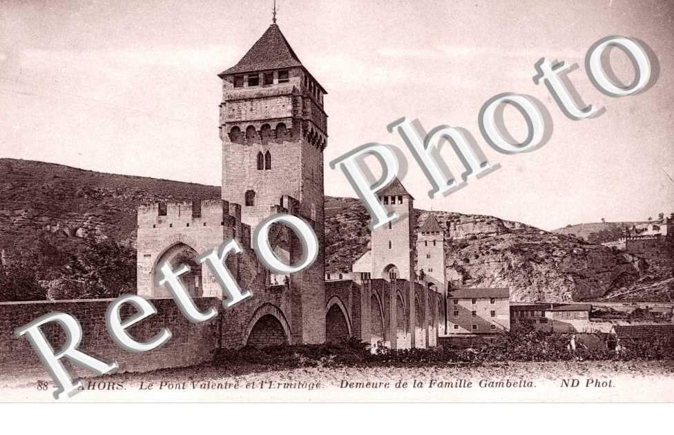 le Pont Valentre et l'Ermitage, Demeure de la Famille Gambetta